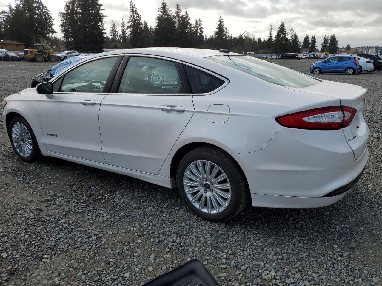 2013 FORD FUSION SE - Фото 2