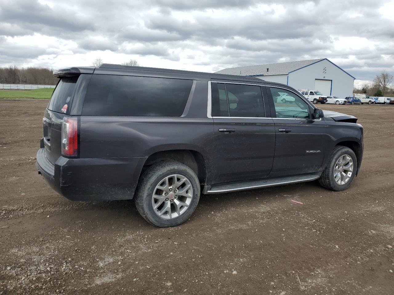 2016 GMC YUKON XL K - Фото 3