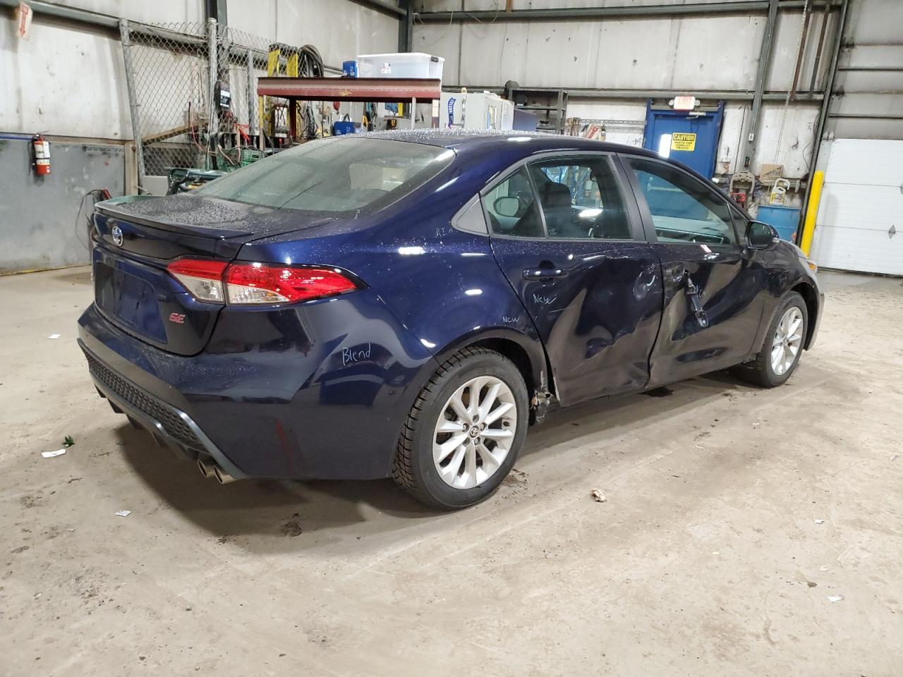2022 TOYOTA COROLLA SE - Image 3