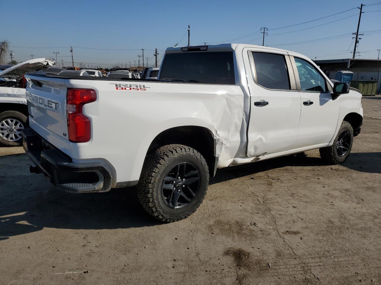 2021 CHEVROLET SILVERADO - Фото 3