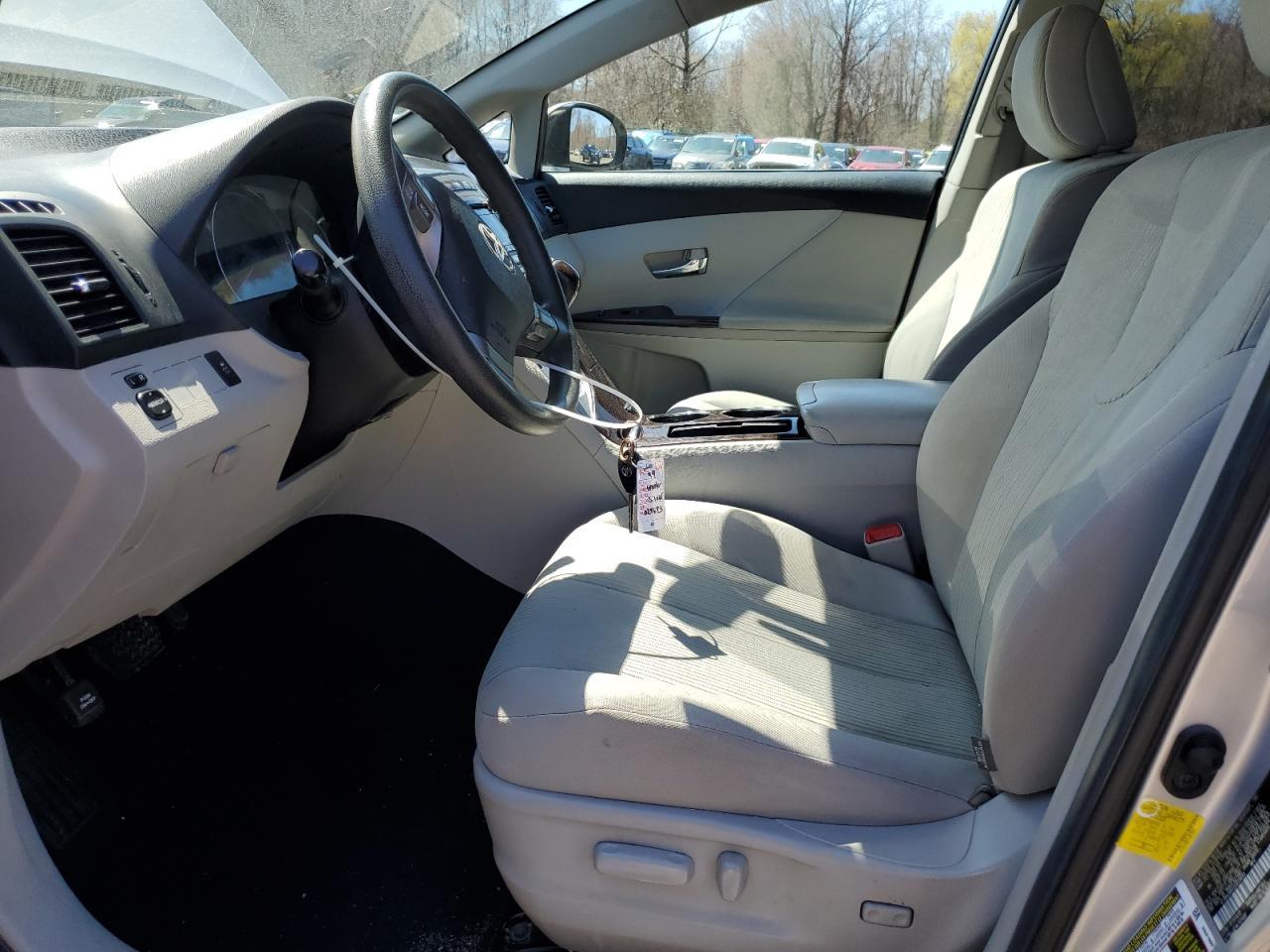2012 TOYOTA VENZA LE - Image 7