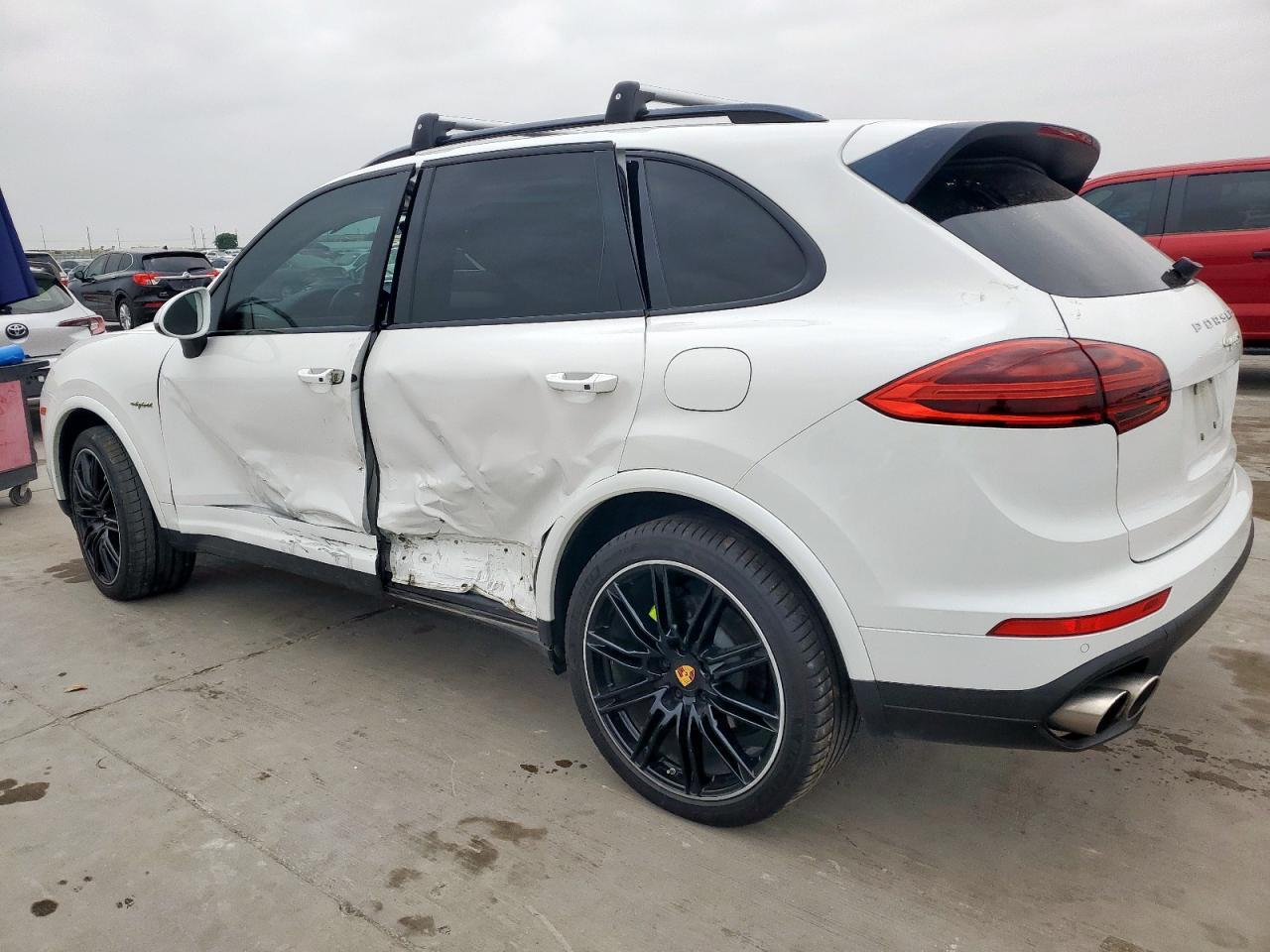 2018 PORSCHE CAYENNE SE - Фото 2