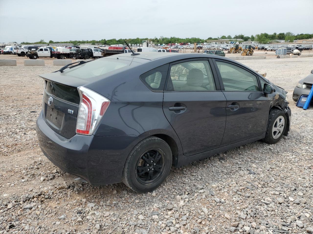 2013 TOYOTA PRIUS - Image 3