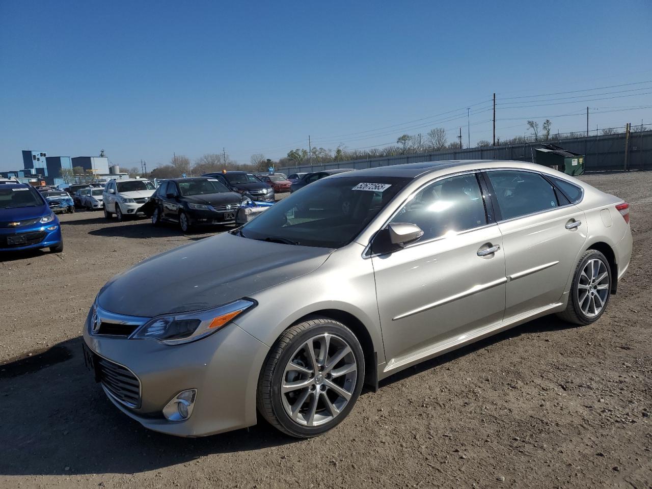 2015 TOYOTA AVALON XLE
