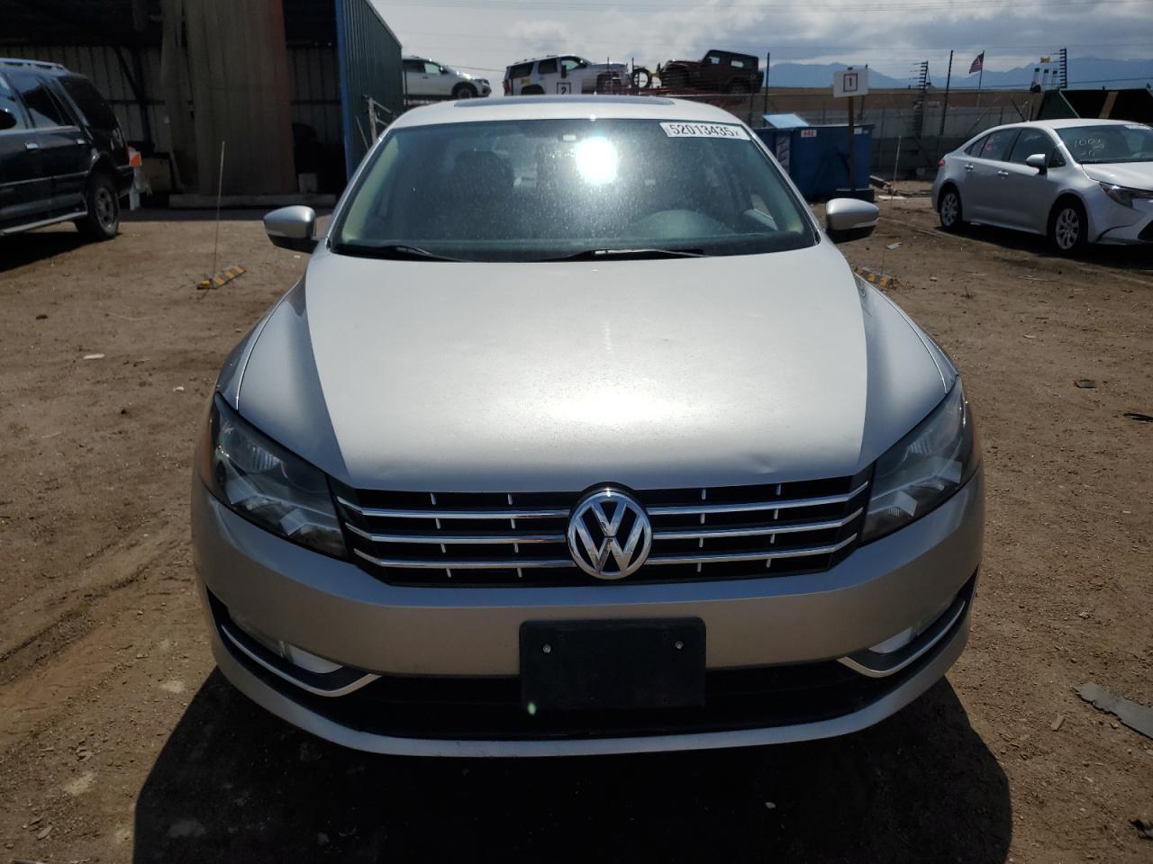 2014 VOLKSWAGEN PASSAT SEL - Фото 5