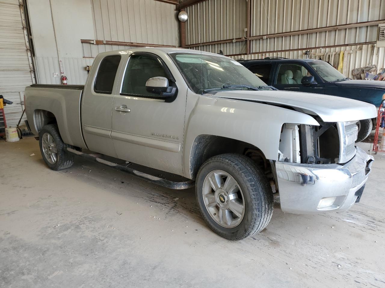 2012 CHEVROLET SILVERADO - Фото 4
