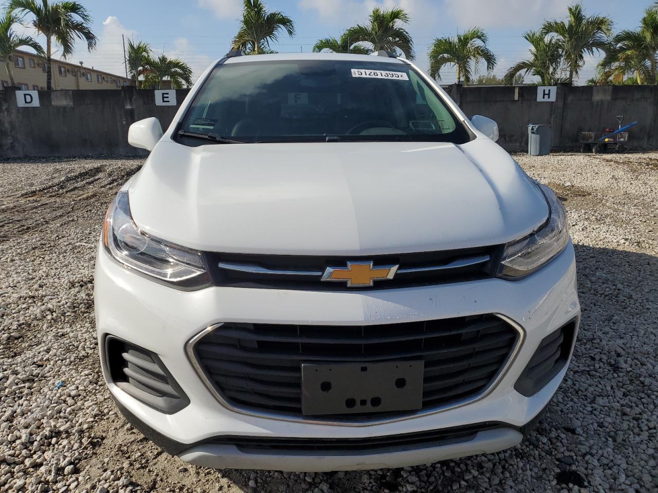 2021 CHEVROLET TRAX 1LT - Image 5