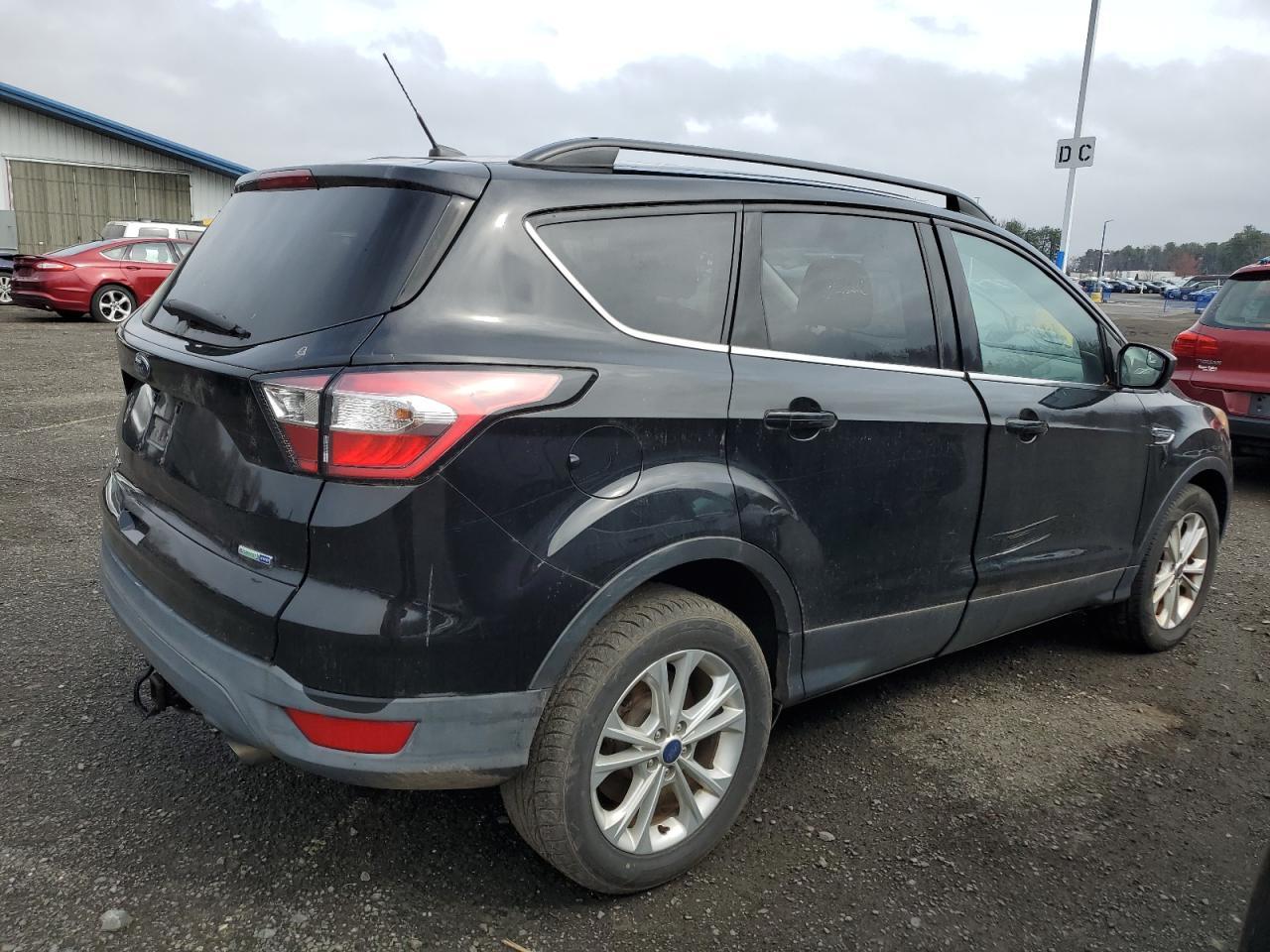 2017 FORD ESCAPE SE - Фото 3