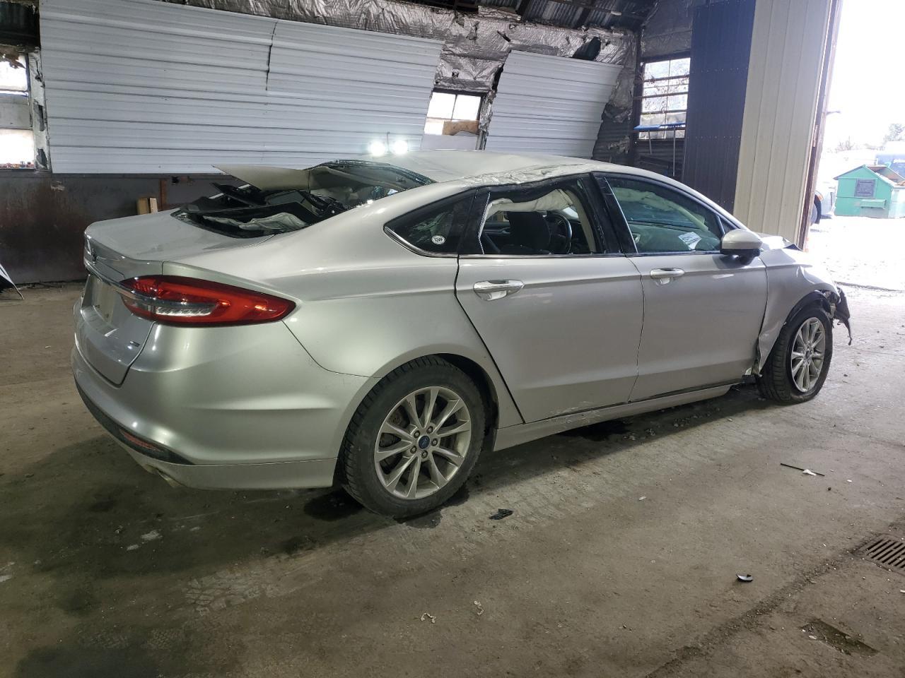 2017 FORD FUSION SE - Фото 3