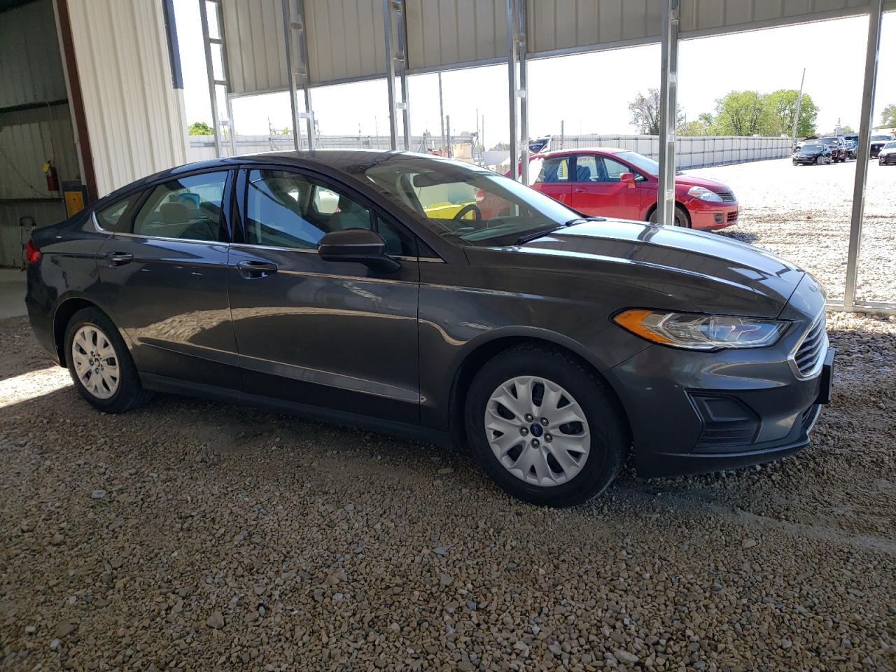 2020 FORD FUSION S - Image 4