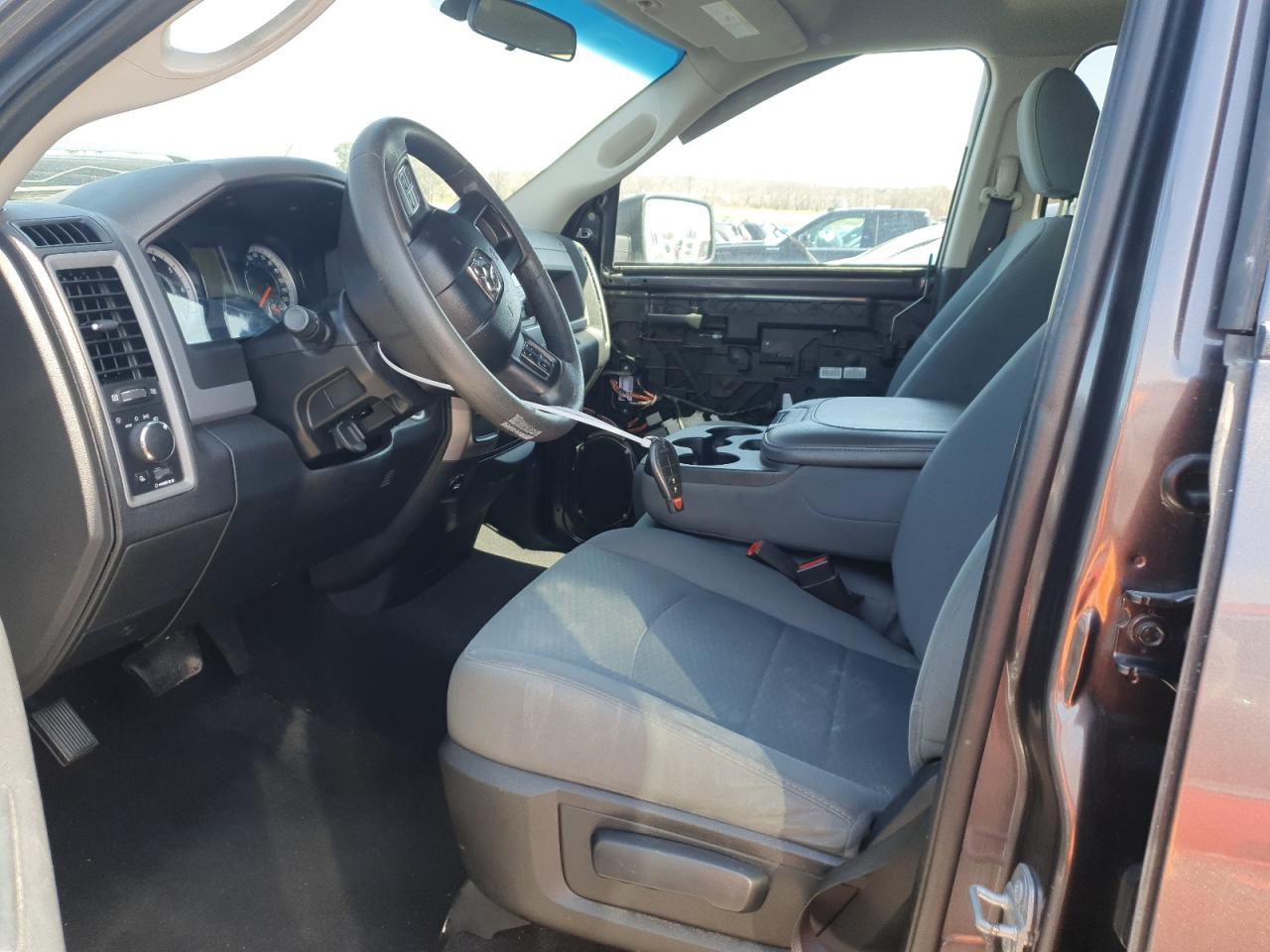 2017 RAM 1500 ST - Image 7