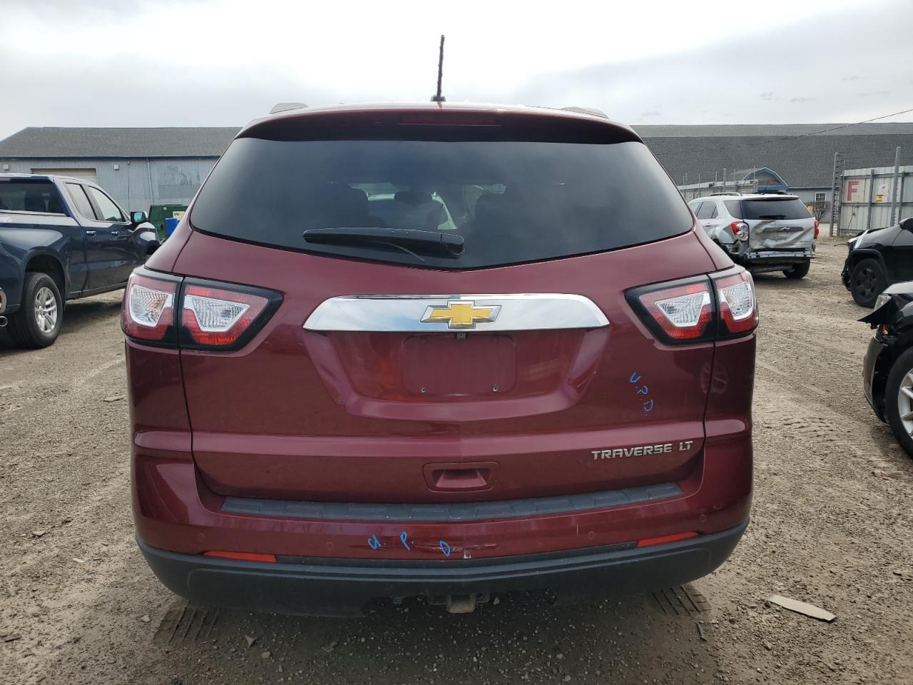2015 CHEVROLET TRAVERSE L - Фото 6
