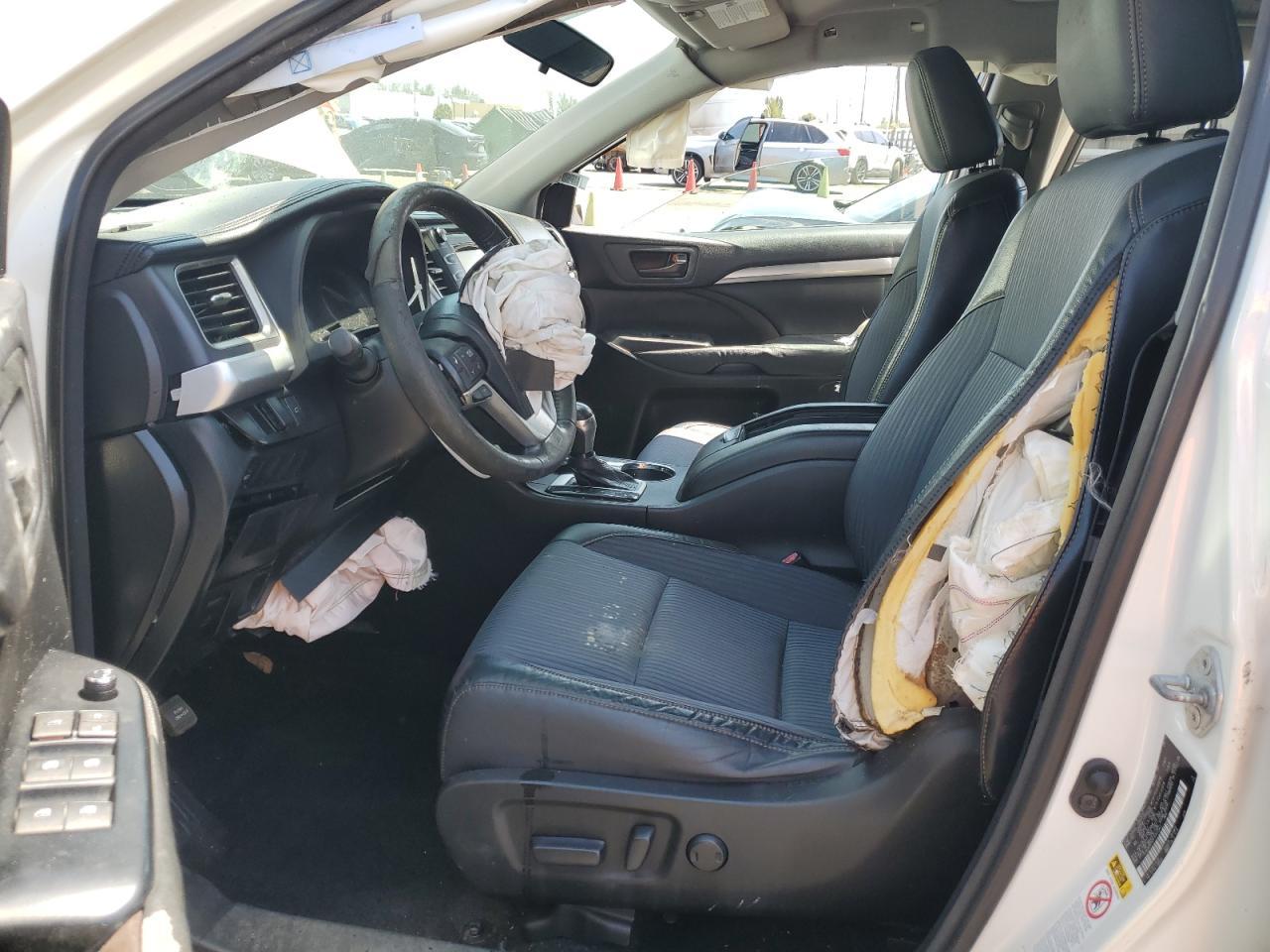 2015 TOYOTA HIGHLANDER - Image 7
