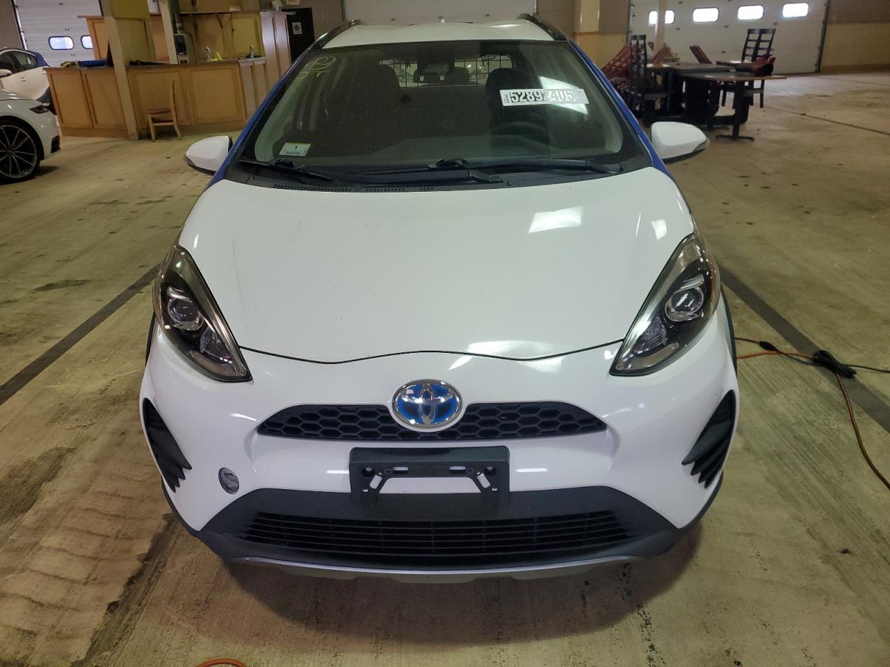 2018 TOYOTA PRIUS C - Image 5