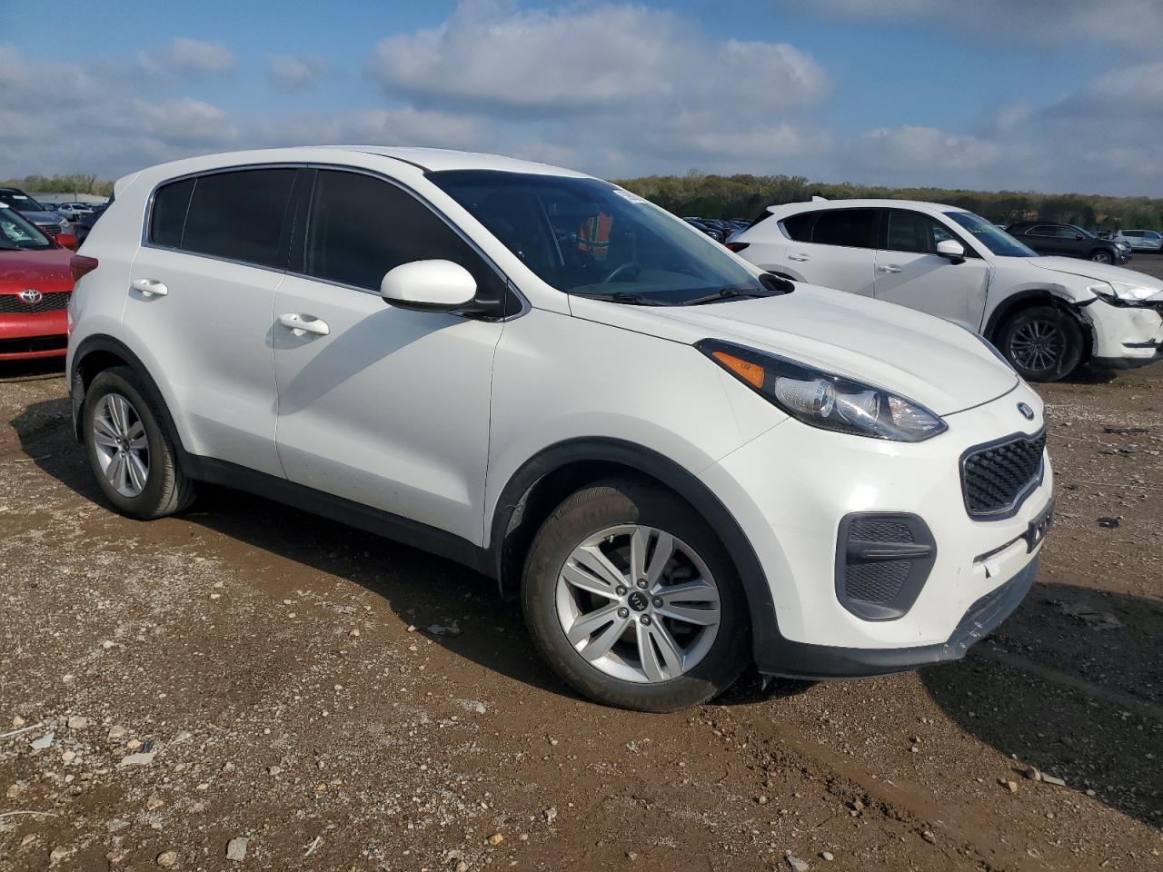 2017 KIA SPORTAGE L - Фото 4