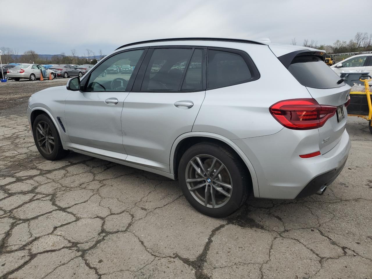 2019 BMW X3 XDRIVE3 - Image 2