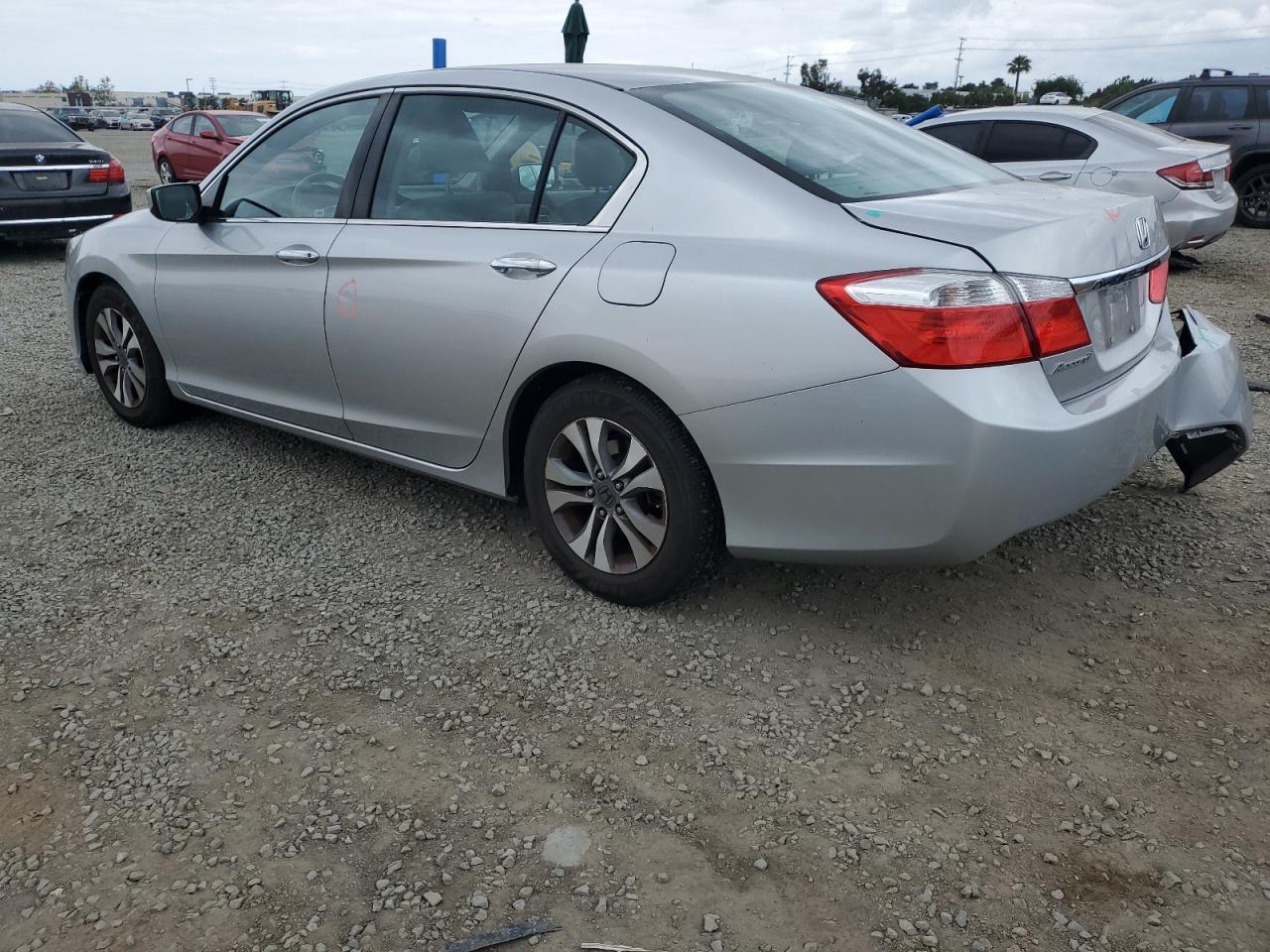 2014 HONDA ACCORD LX - Фото 2