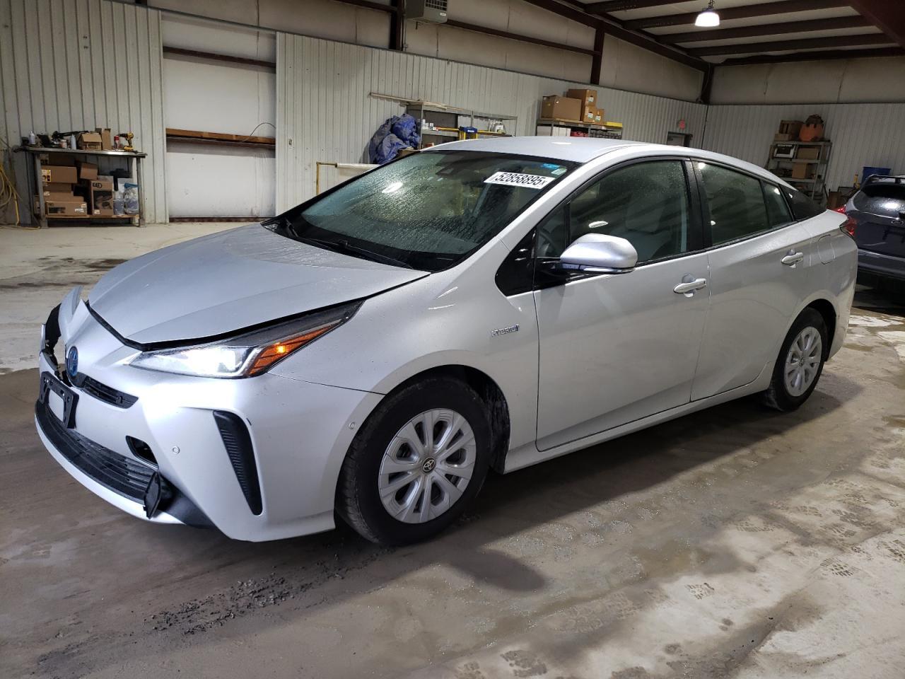 2019 TOYOTA PRIUS