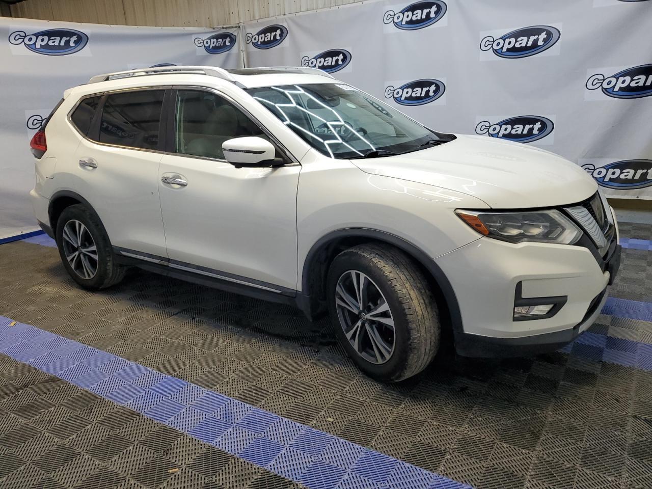 2017 NISSAN ROGUE S - Image 4