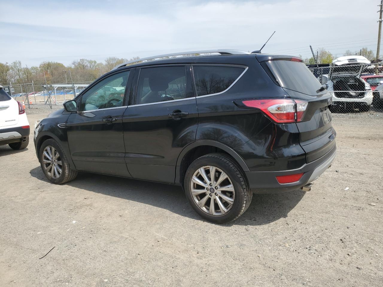 2017 FORD ESCAPE TIT - Image 2