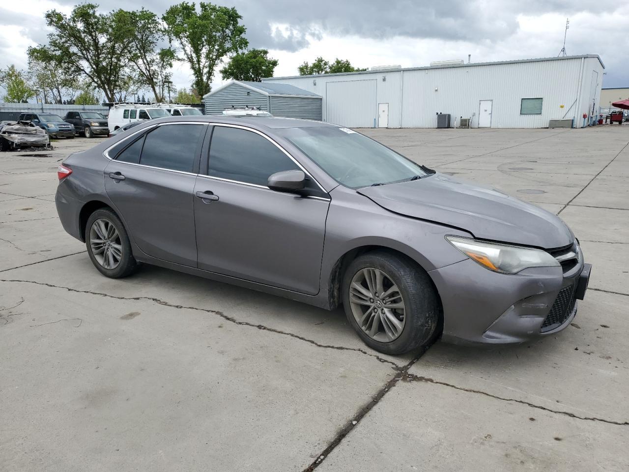 2016 TOYOTA CAMRY LE - Фото 4