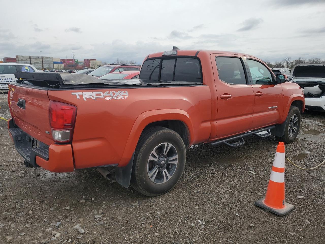 2016 TOYOTA TACOMA DOU - Фото 3