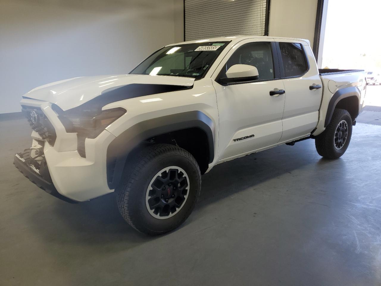 2024 TOYOTA TACOMA DOU