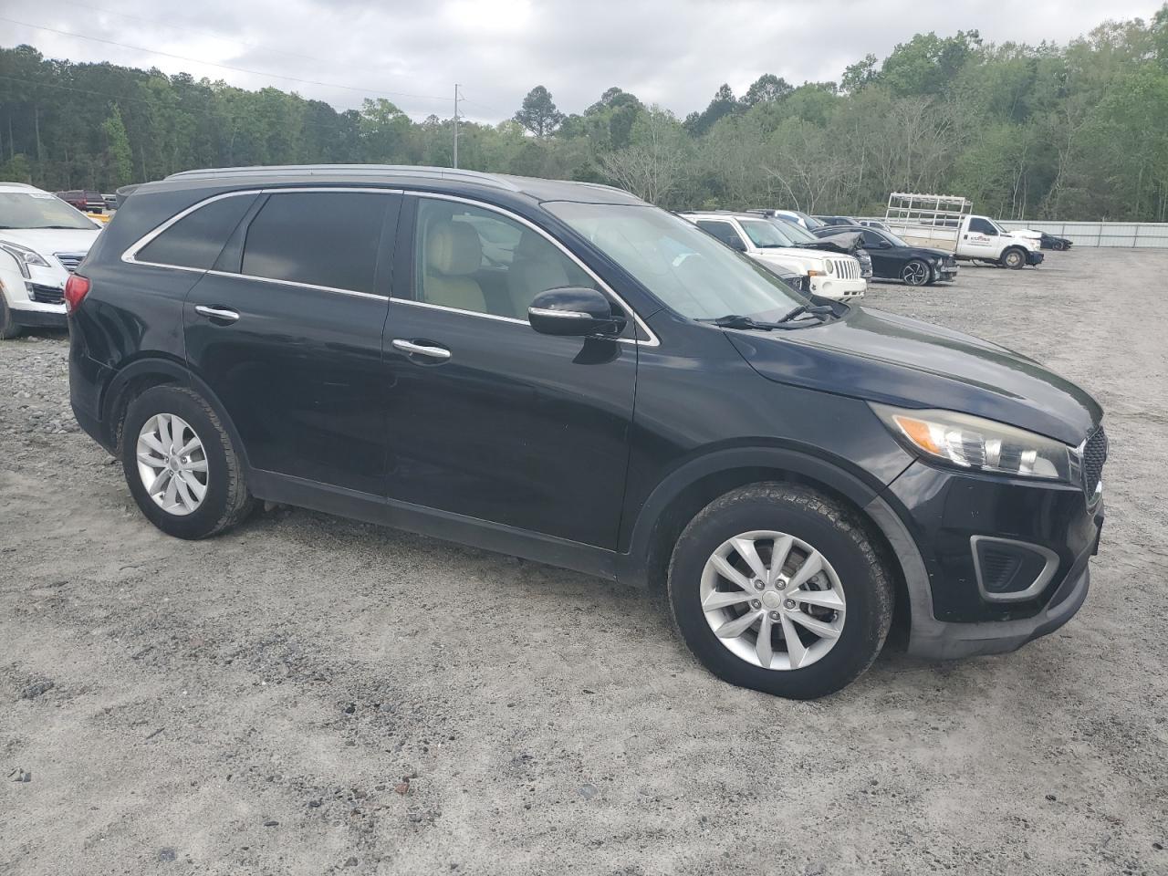 2016 KIA SORENTO LX - Image 4