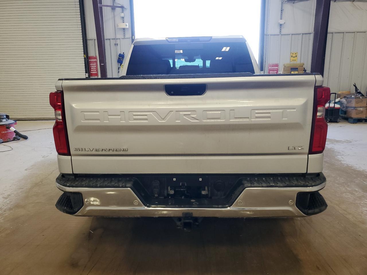 2019 CHEVROLET SILVERADO - Фото 6