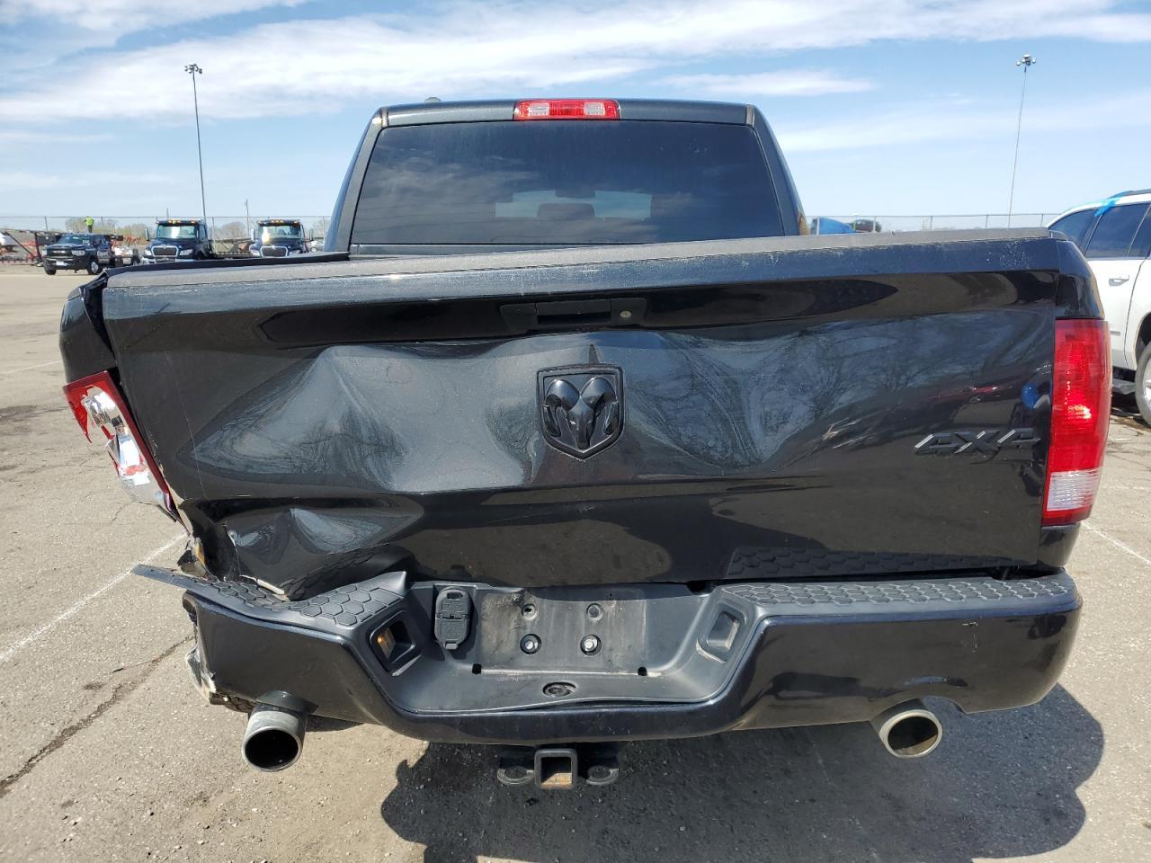 2017 RAM 1500 ST - Image 6