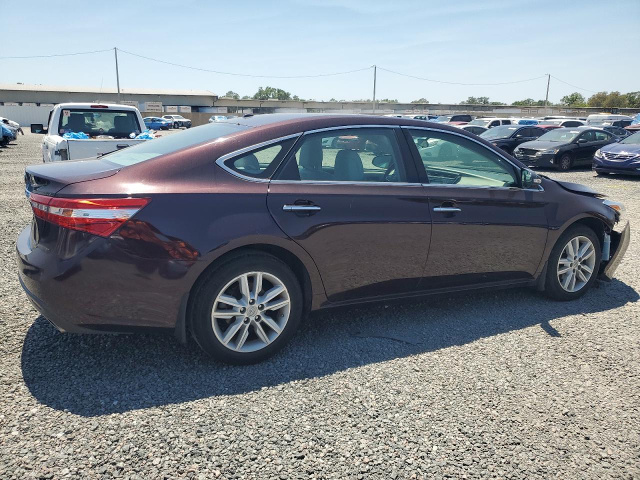 2015 TOYOTA AVALON XLE - Image 3