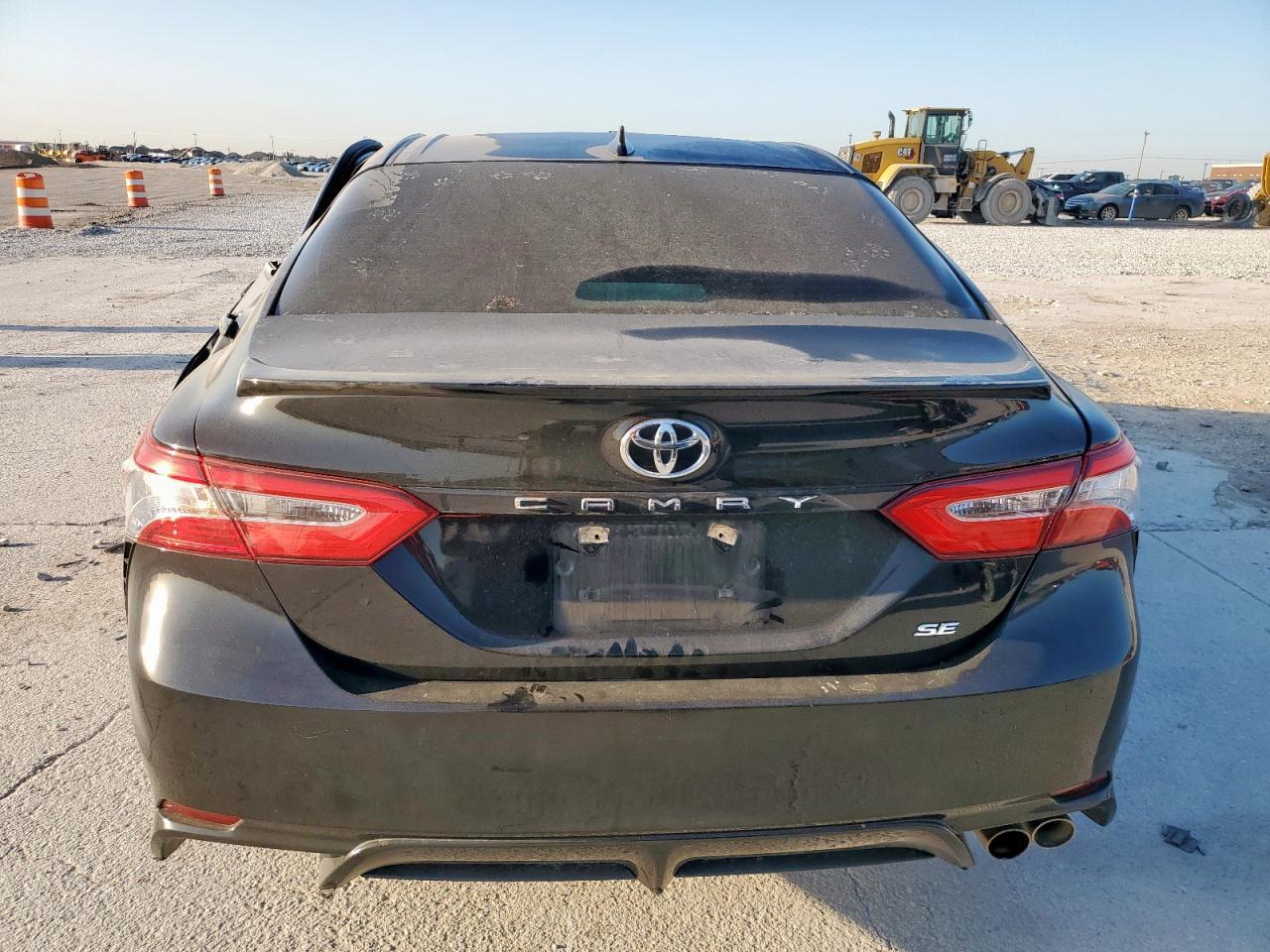 2020 TOYOTA CAMRY SE - Image 6