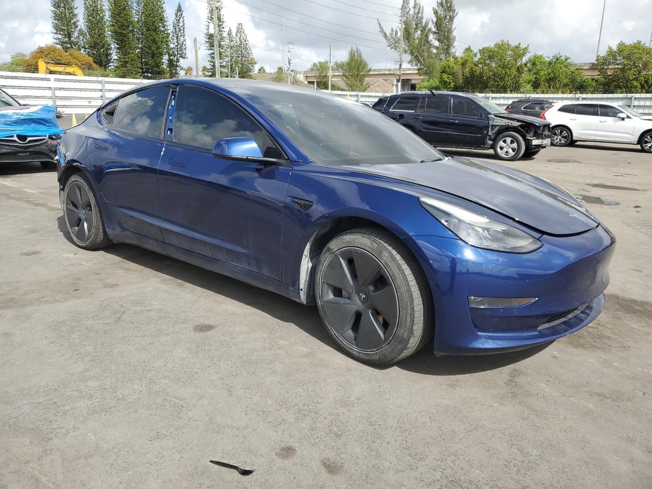2022 TESLA MODEL 3 - Image 4