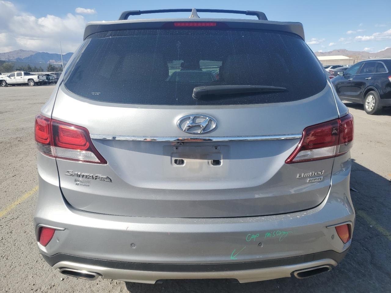 2017 HYUNDAI SANTA FE S - Image 6