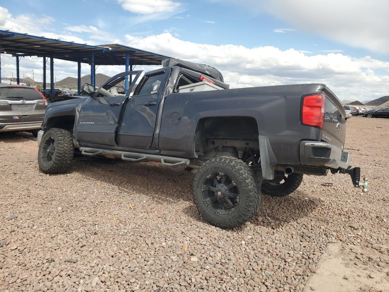 2015 CHEVROLET SILVERADO - Image 2