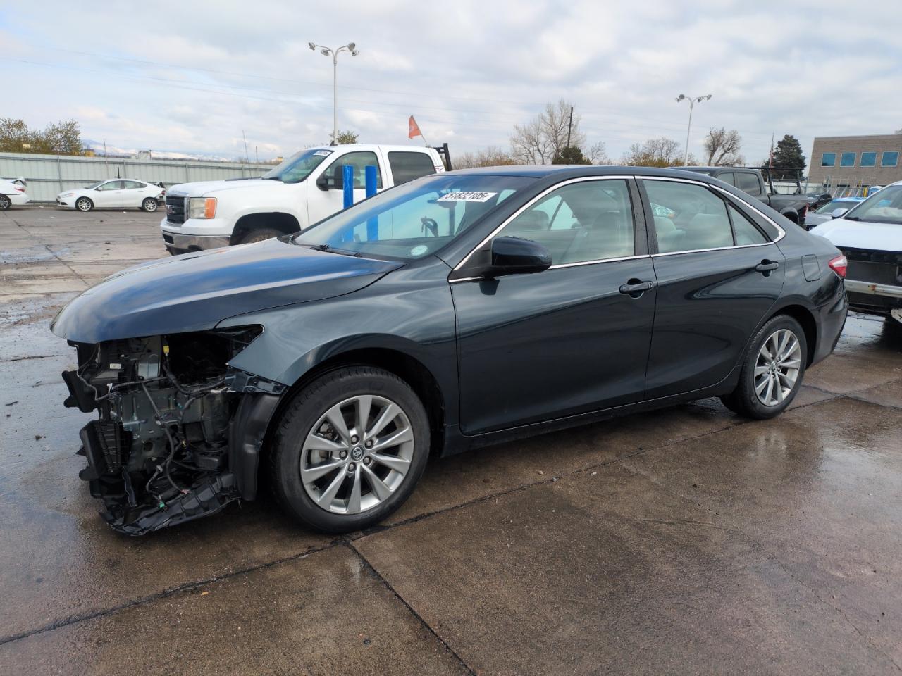2016 TOYOTA CAMRY LE