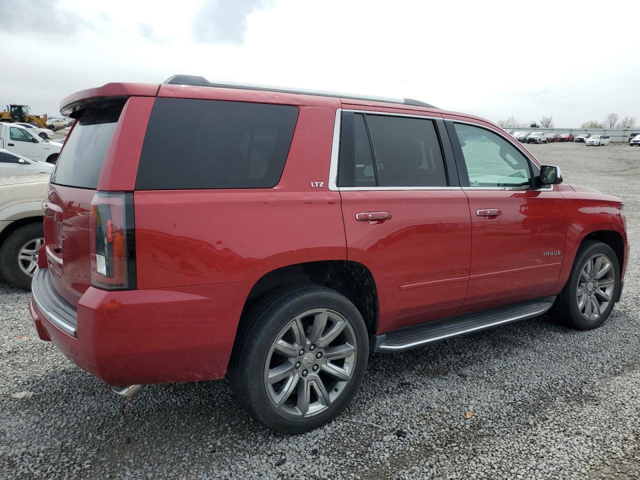 2015 CHEVROLET TAHOE K150 - Фото 3