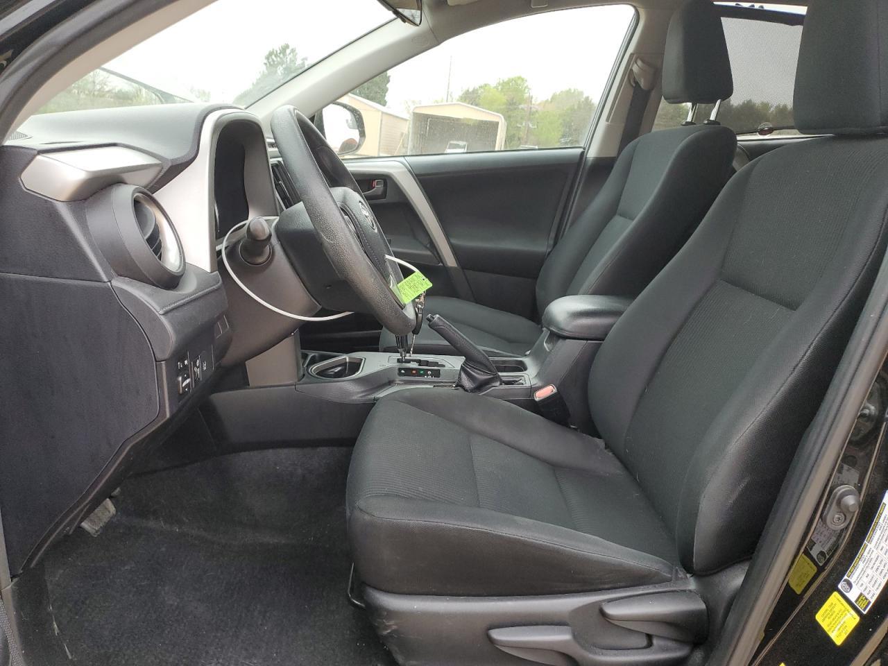 2017 TOYOTA RAV4 LE - Фото 7