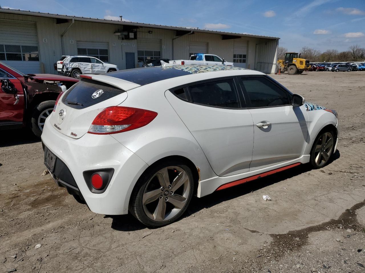 2013 HYUNDAI VELOSTER T - Фото 3