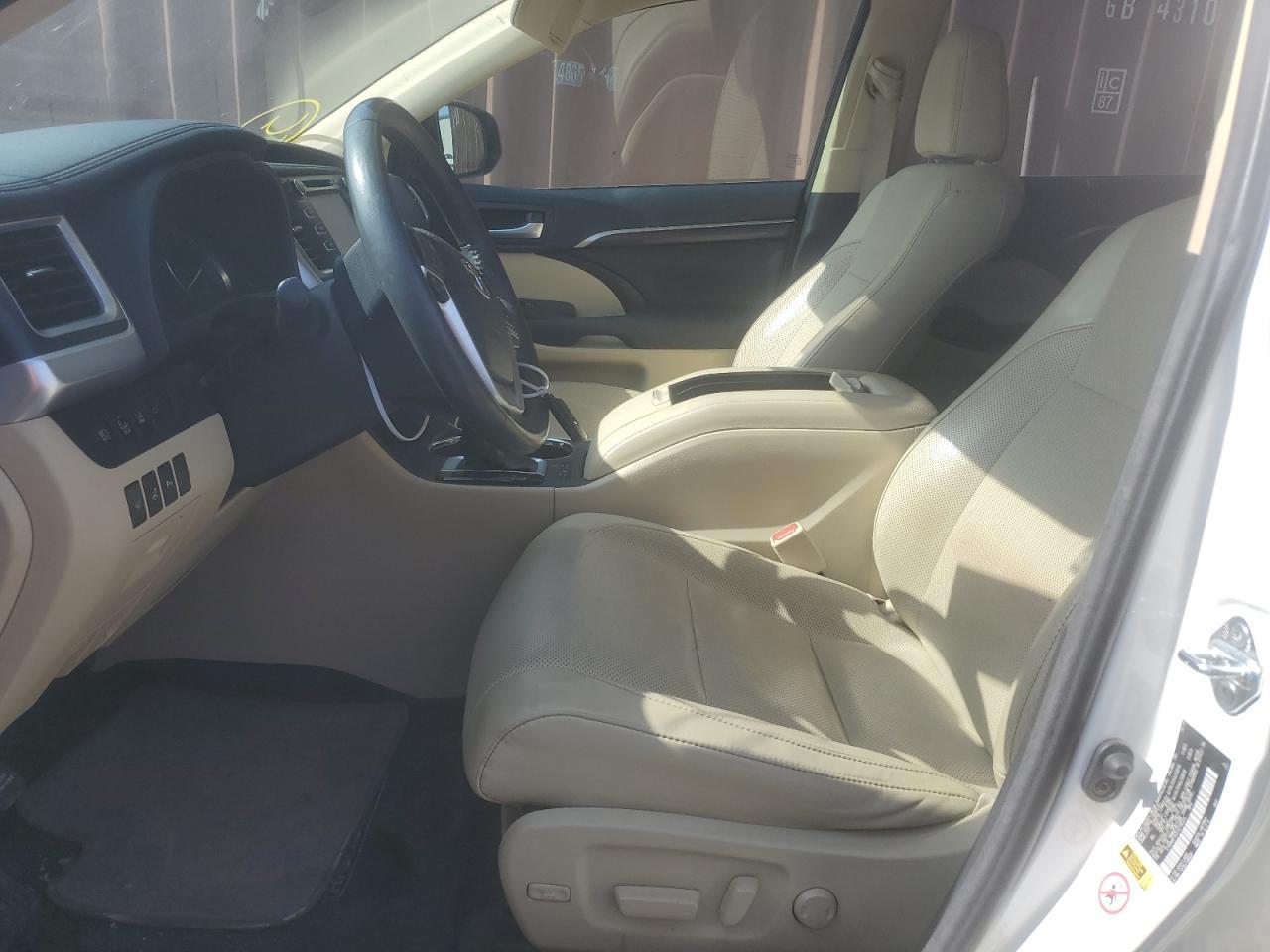 2015 TOYOTA HIGHLANDER - Фото 7