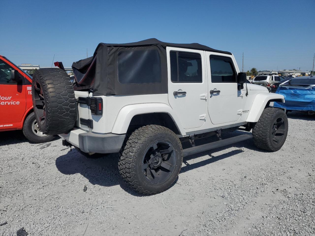 2012 JEEP WRANGLER U - Image 3