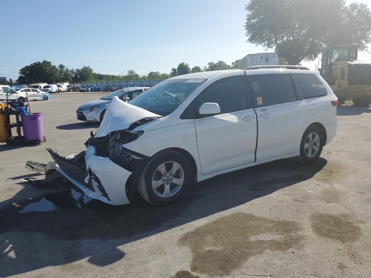 2020 TOYOTA SIENNA LE