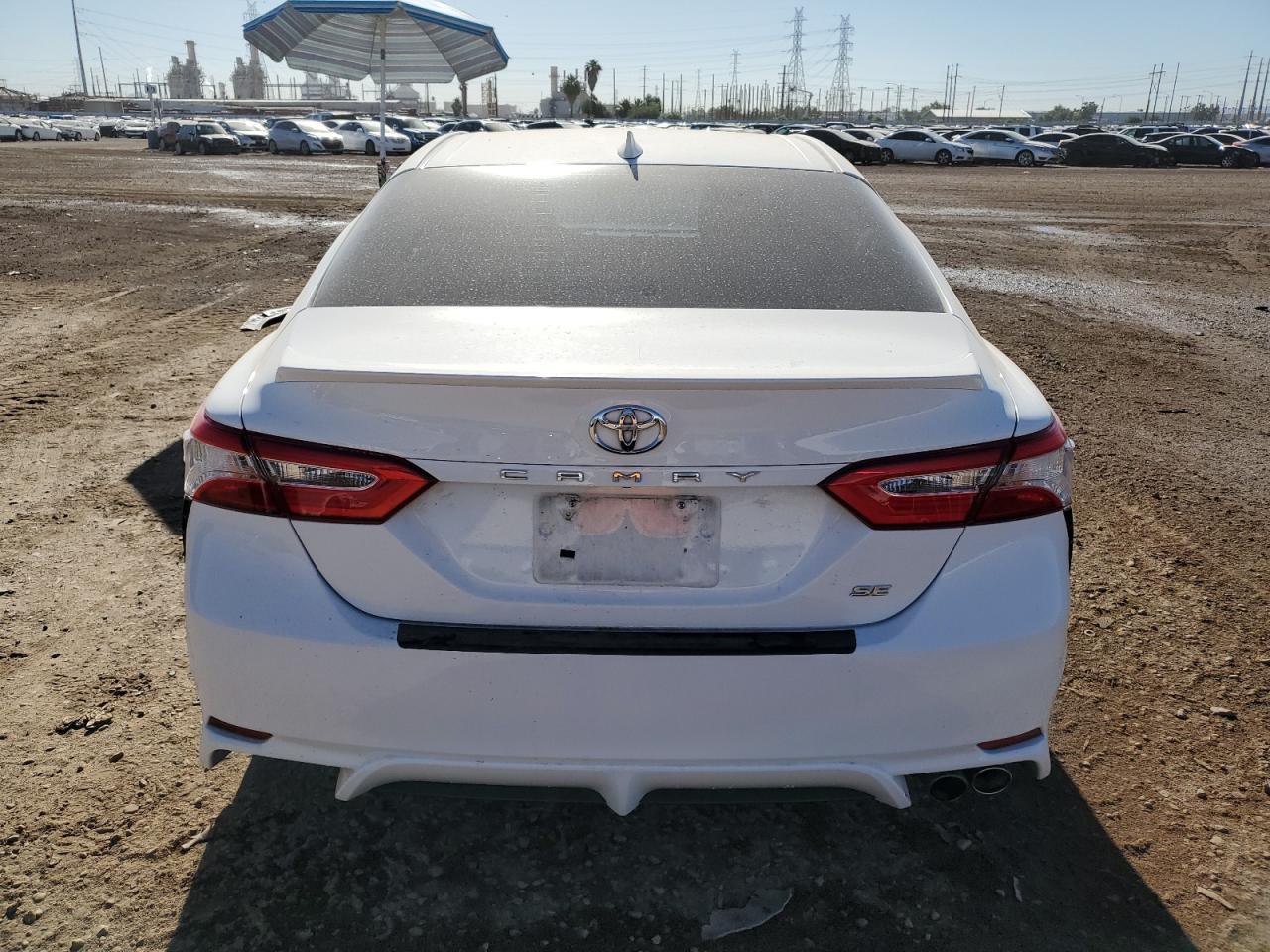 2020 TOYOTA CAMRY SE - Image 6