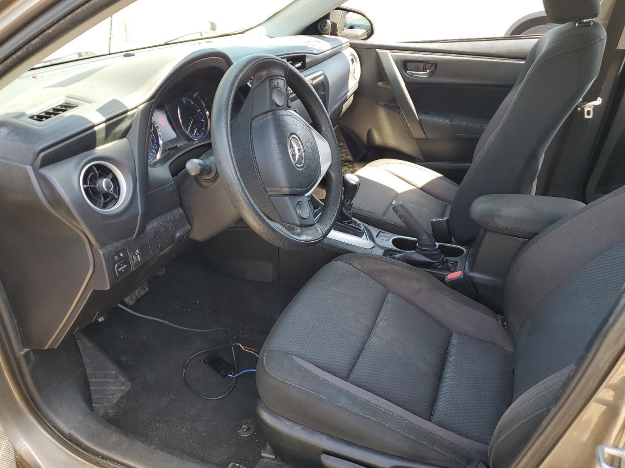 2019 TOYOTA COROLLA L - Фото 7