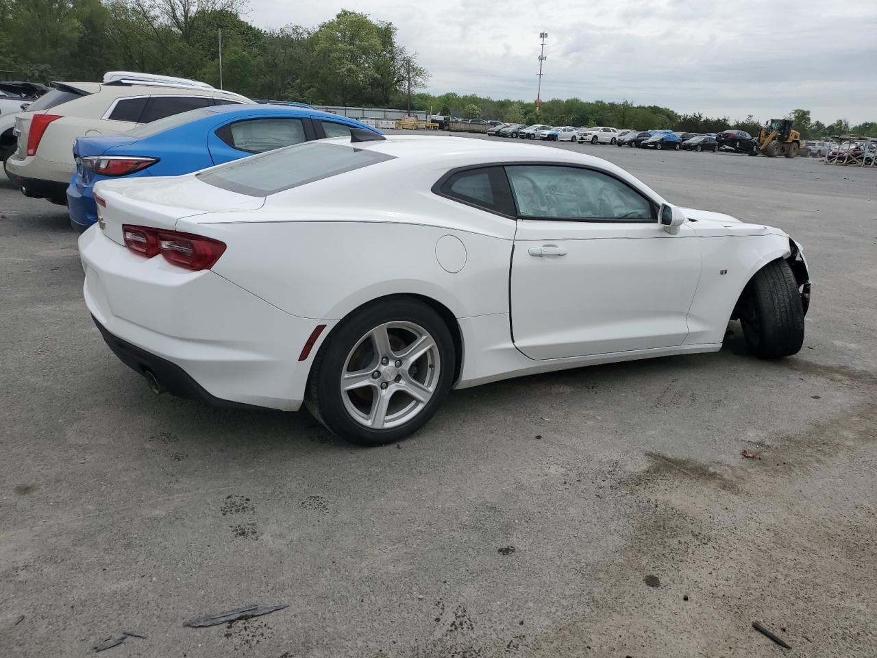 2019 CHEVROLET CAMARO LS - Фото 3