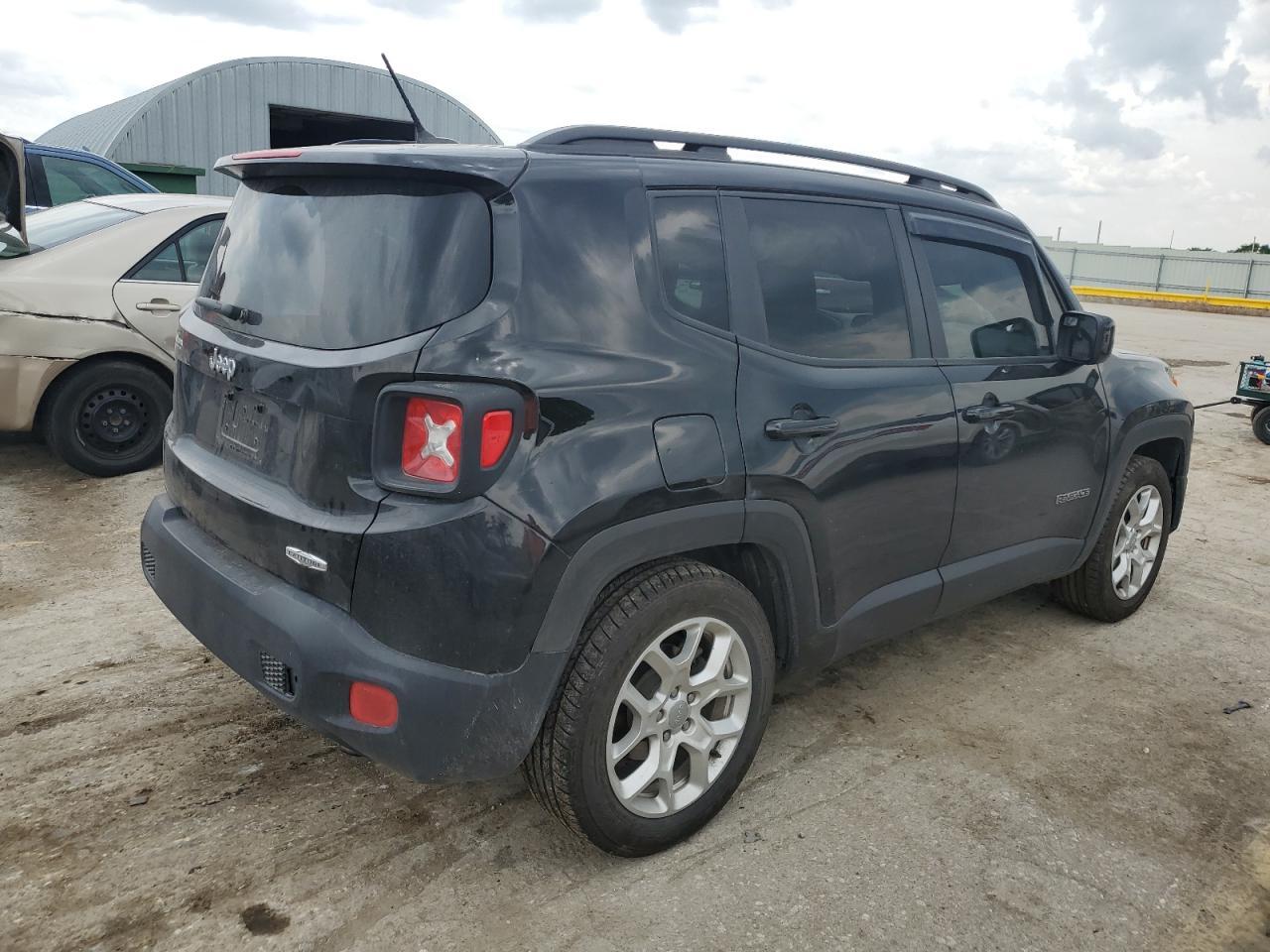 2017 JEEP RENEGADE L - Image 3