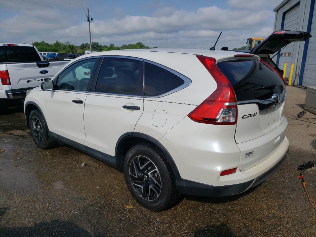 2016 HONDA CR-V SE - Image 2