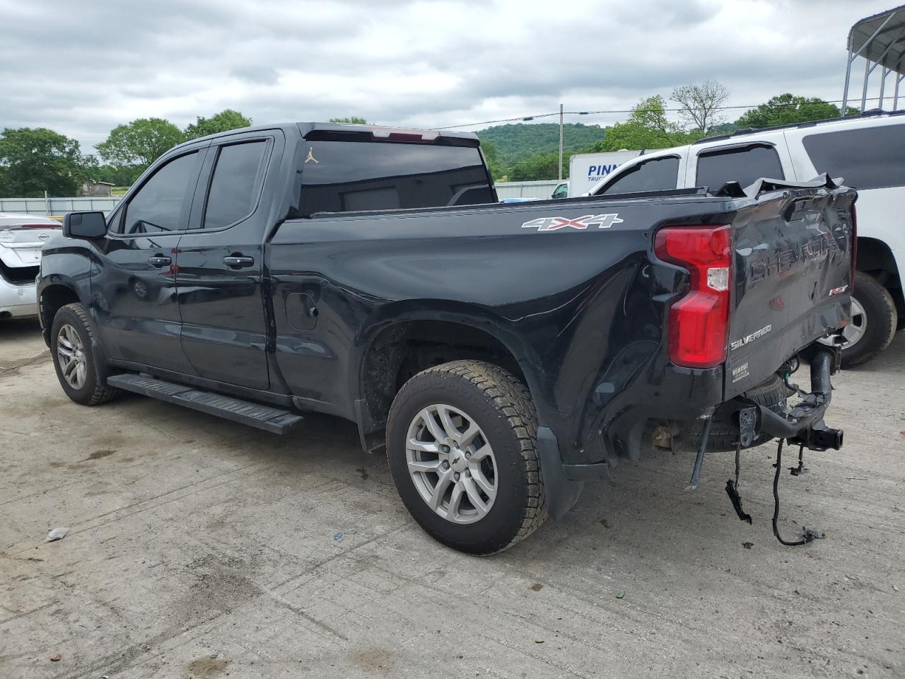 2019 CHEVROLET SILVERADO - Image 2