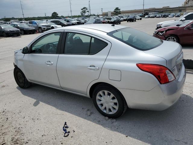 2012 Nissan Versa S - Фото 2