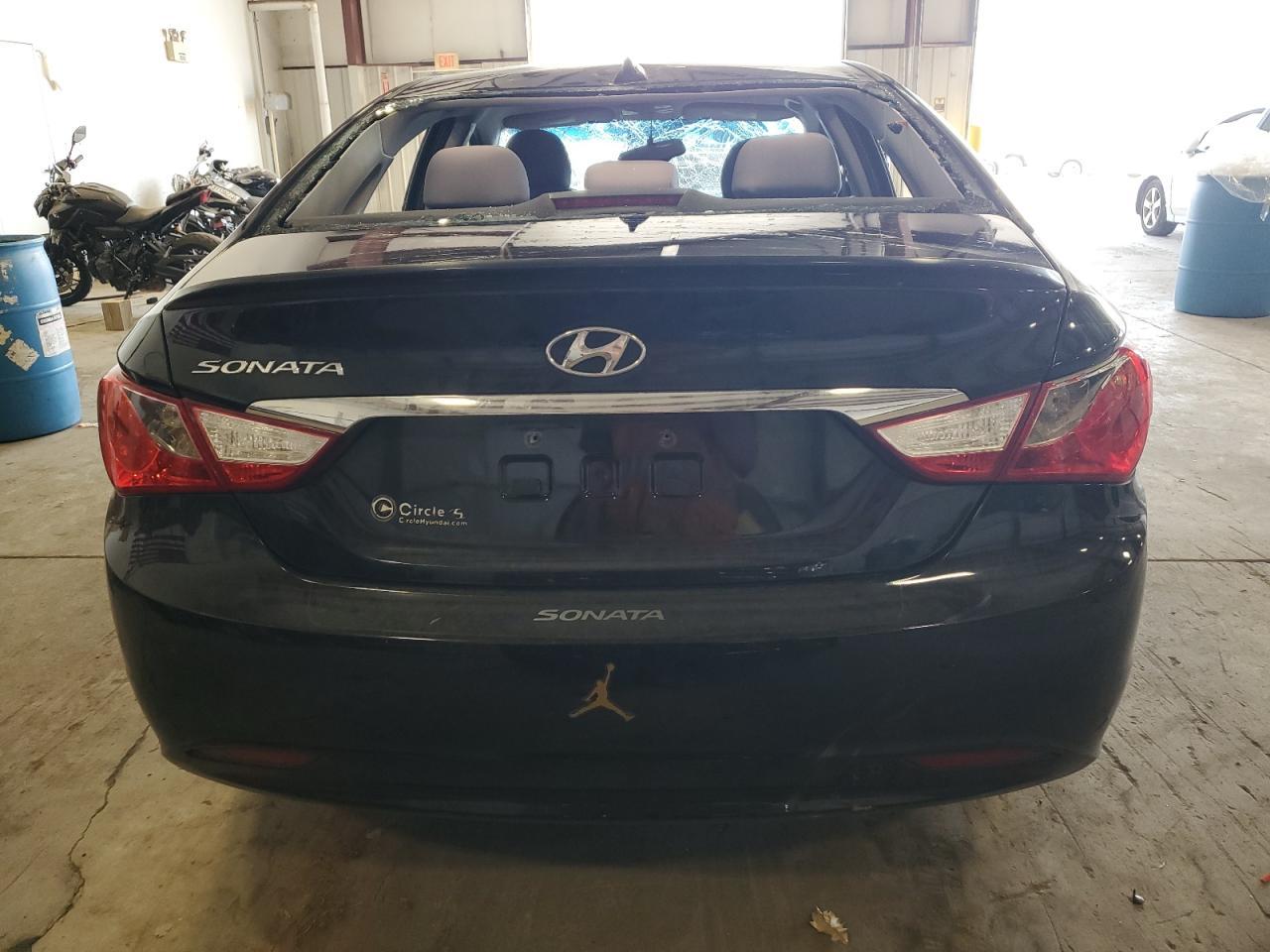 2013 HYUNDAI SONATA GLS - Фото 6